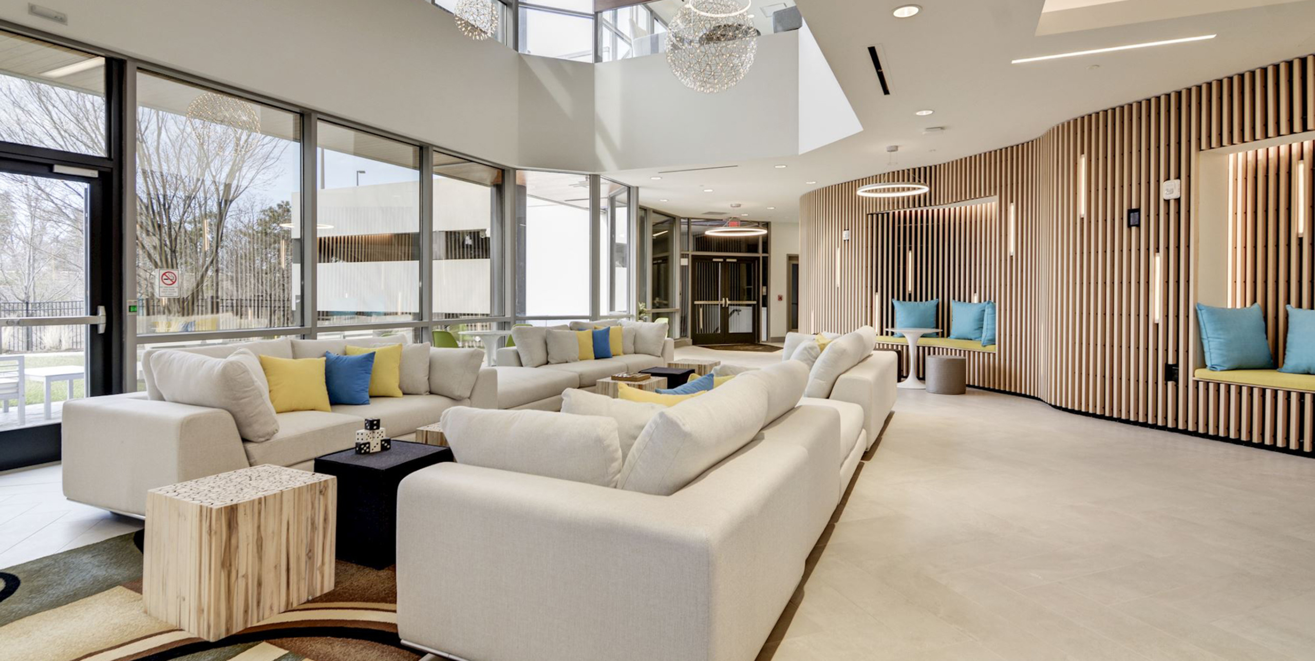Oxford at Oxon Hill Lobby and Lounge